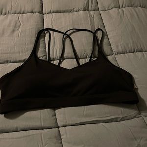 Old navy strappy sports bra